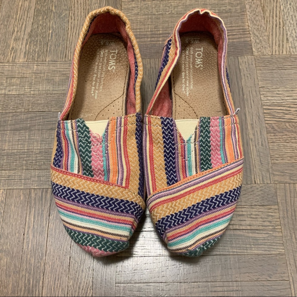 Like New - Toms Colorful Fun Rainbow Tribal Pattern - 6.5